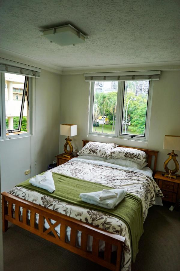 City/Valley Resort Apartment ブリスベン エクステリア 写真