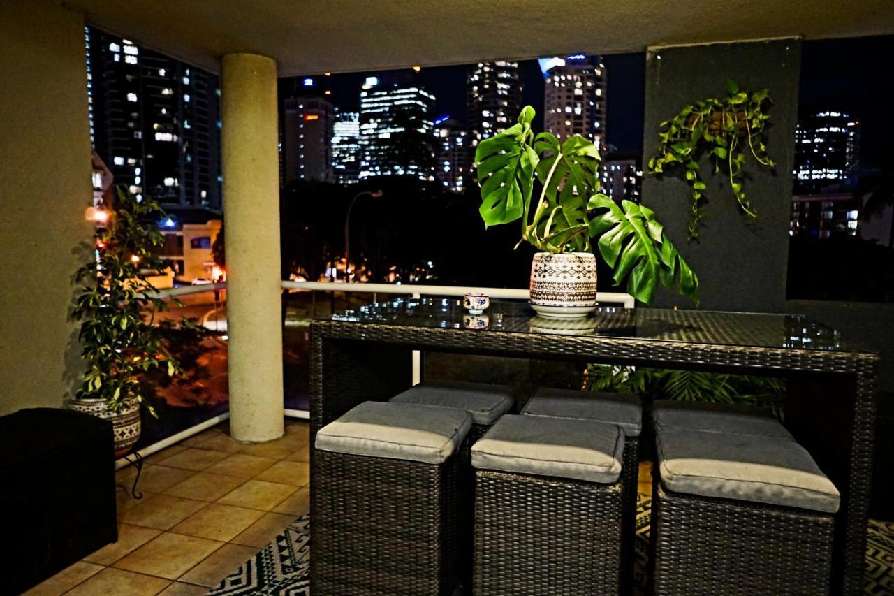 City/Valley Resort Apartment ブリスベン エクステリア 写真